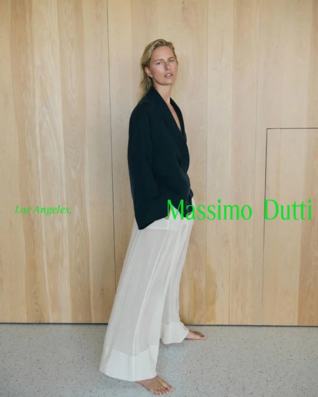 @karolinakurkova for @karolinakurkova

Photographer @EdMartinStudio
Image Curator @GemmaPenyaFerrer
Head of Styling @VitoCastelo
Fashion @EstherMatillaOubina
Hair and Makeup @CiaraMaccaroCordeux
Set Design @HughZeigler
Head of Production @Anna_Aishl
Producer @Alacarbonara