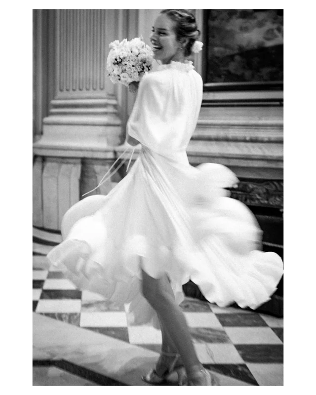 An exclusive photographic portfolio of @evaherzigova's wedding in the upcoming issue of D la Repubblica, available on newsstands from Saturday, July 25

Photographed by @DavideBonaiti.
Wedding planner @a_tipica.
Dress @Lanvin, shoes @MaisonValentino.
Hair @DavideDiodovich.
Makeup @MassimoSerini.official @MassimoSerini.atelier.
Flower @Segantin.Marco.