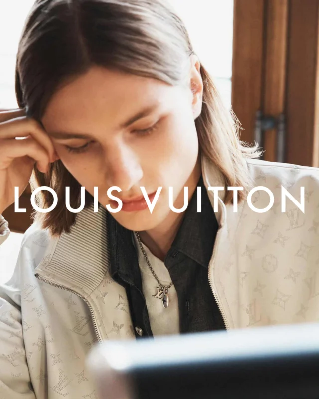 @Indiana.Vts for @louisvuitton FW 26 Campaign by @Pharrell

Photographer @OliverHadleePearch
Stylist @Henson
Casting @Bitton
Hair @KarimBelghiran
MUA @AuroreGibrien