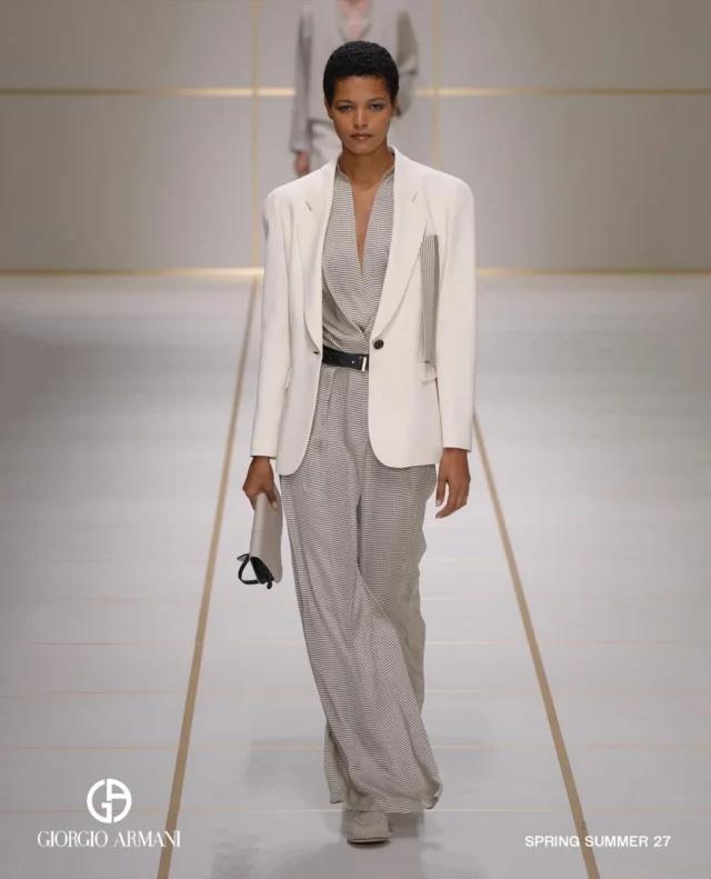 @laizademooura @cinthiaamacedo (closed) @fiialexen & @kendrasheril walking for @giorgioarmani SS/27 

Casting @julialangecasting