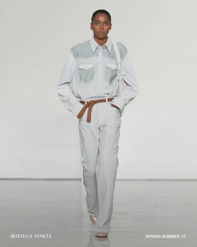 @_nylasin & @saulsymon walk the #BottegaVeneta SS/27 show @newbottega 

Casting @bitton